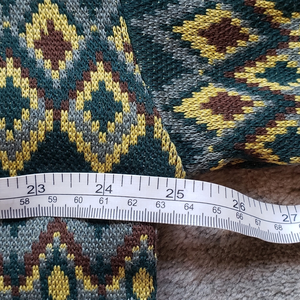 Gorgeous Zara jacquard boxy sweater in Size L. - Picture 3 of 10